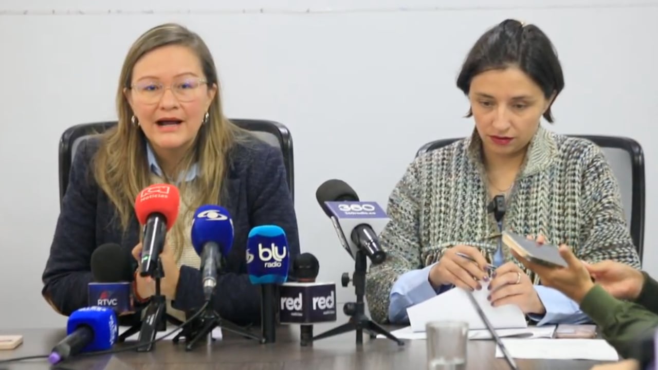 Ministra de Comercio (e), Cielo Rusinque, y Martha Viviana Carvajalino, ministra de Agricultura.