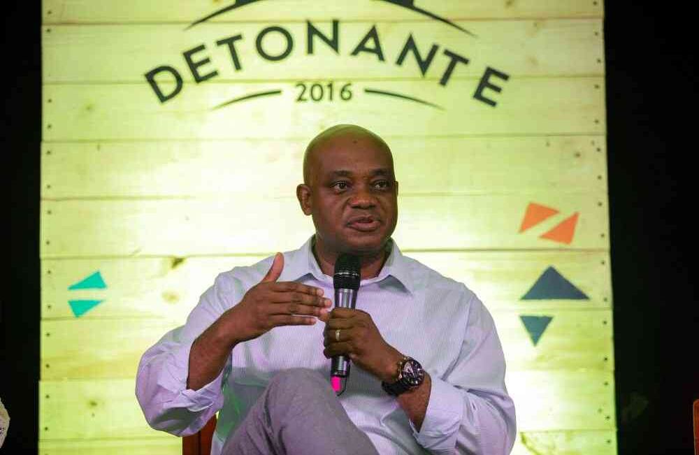 Luis Gilberto Murillo, ministro del Medio Ambiente,  habla el jueves 17 de noviembre de 2016, en Quibdó, Chocó, durante el Foro Pacfico desarrollado en el marco del II Festival Detonante 2016. Foto: Carlos Julio Martínez / SEMANA