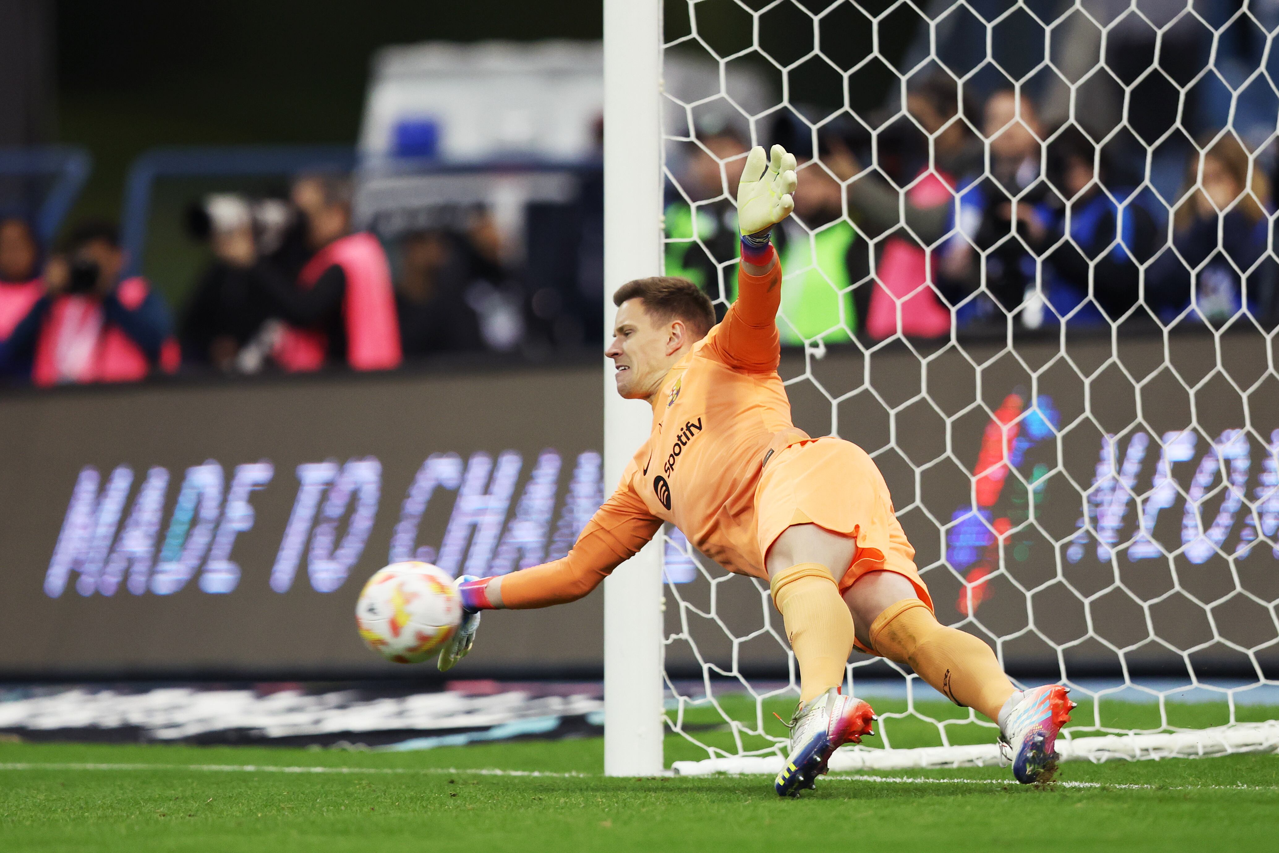Marc-Andre ter Stegen salvó en dos oportunidades a los suyos en la tanda de penales.