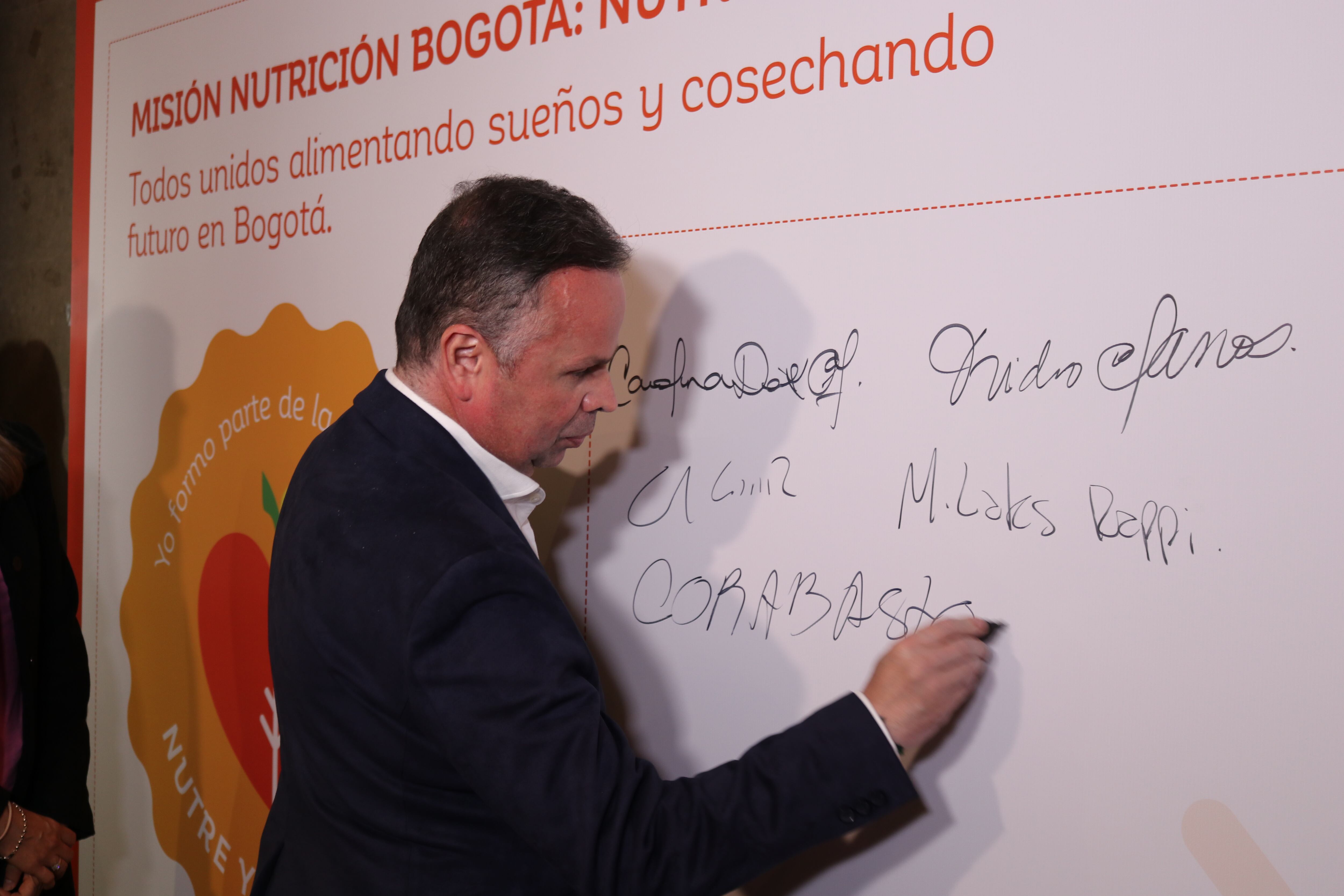 Misión Nutrición Bogotá, es una importante iniciativa social que favorece a las personas más vulnerables de la ciudad.