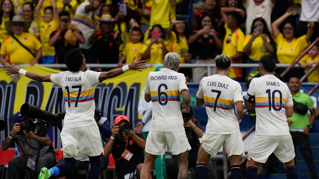 Colombia y Chile se enfrentaron en el estadio Metropolitano de Barranquilla por la fecha 10 de las Eliminatorias Suramericanas rumbo al Mundial 2026.