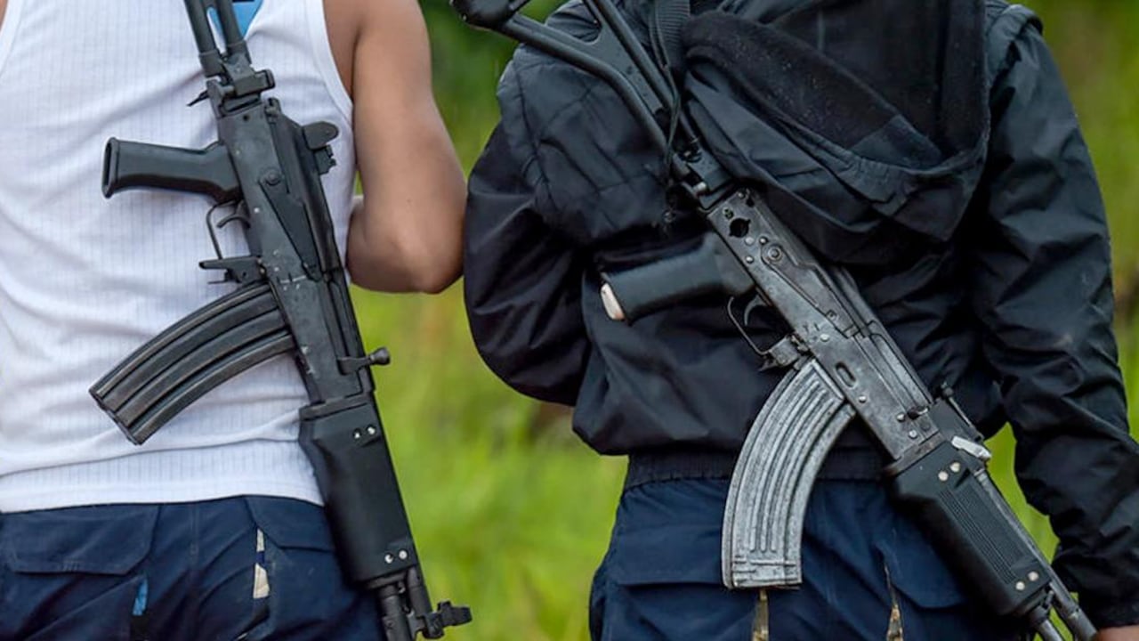 La comunidad de El Carmelo fueron fue la encargada de reportar este hecho, luego que escucharan las fuertes detonaciones y después comprobaran la destrucción de dos viviendas.