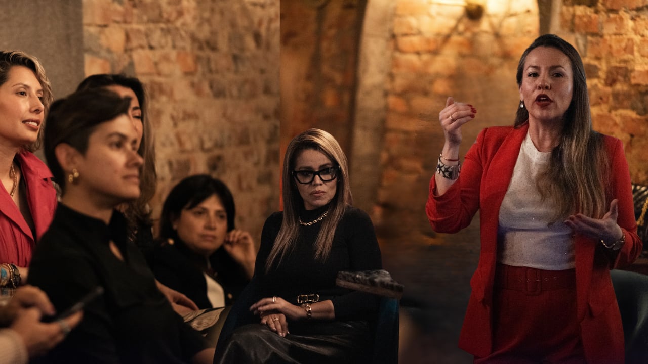 Las afiliadas al Círculo de Mujeres asistieron a Sibilas, una noche experiencial inspirada en el poder ancestral de las mujeres.