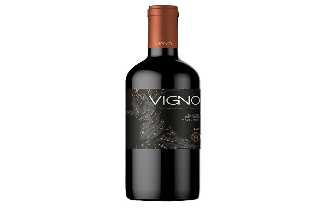 El del toque mediterráneo. No queríamos olvidar a Morandé y su mezcla tinta muy mediterránea Carignan-Syrah, con un toque de acidez y frescura aportado por la uva blanca Chardonnay en su Vigno,