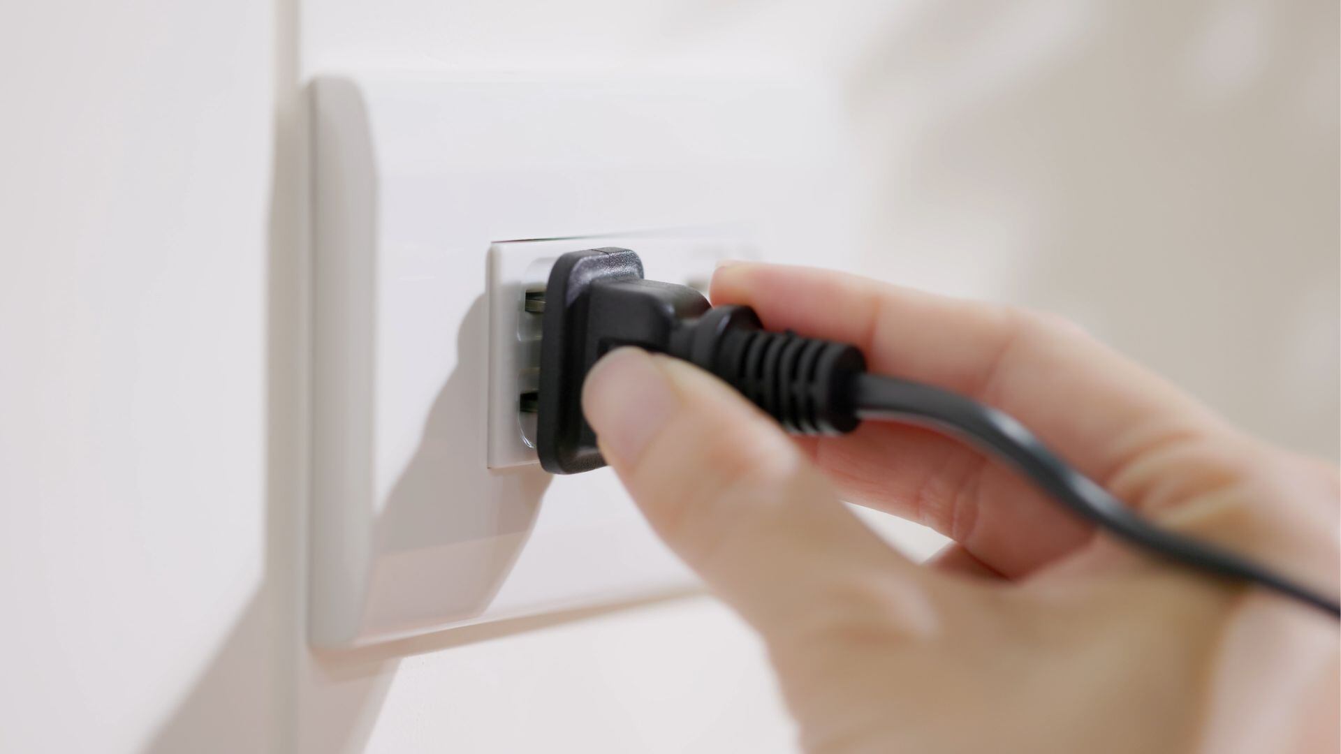 Desconectar los electrodomésticos es una práctica que muy pocos tienen.