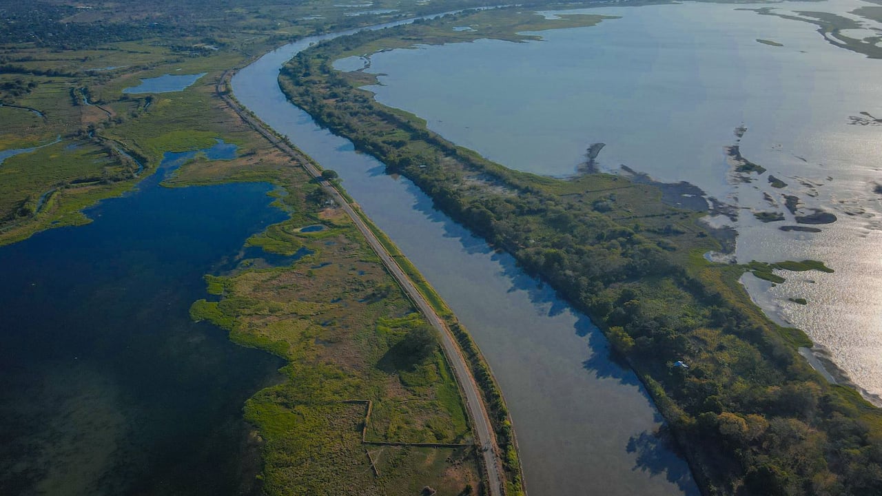 El Canal del Dique es un brazo del río Magdalena.