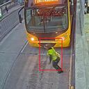 La policía logró capturar al sujeto y recuperar el bolso.