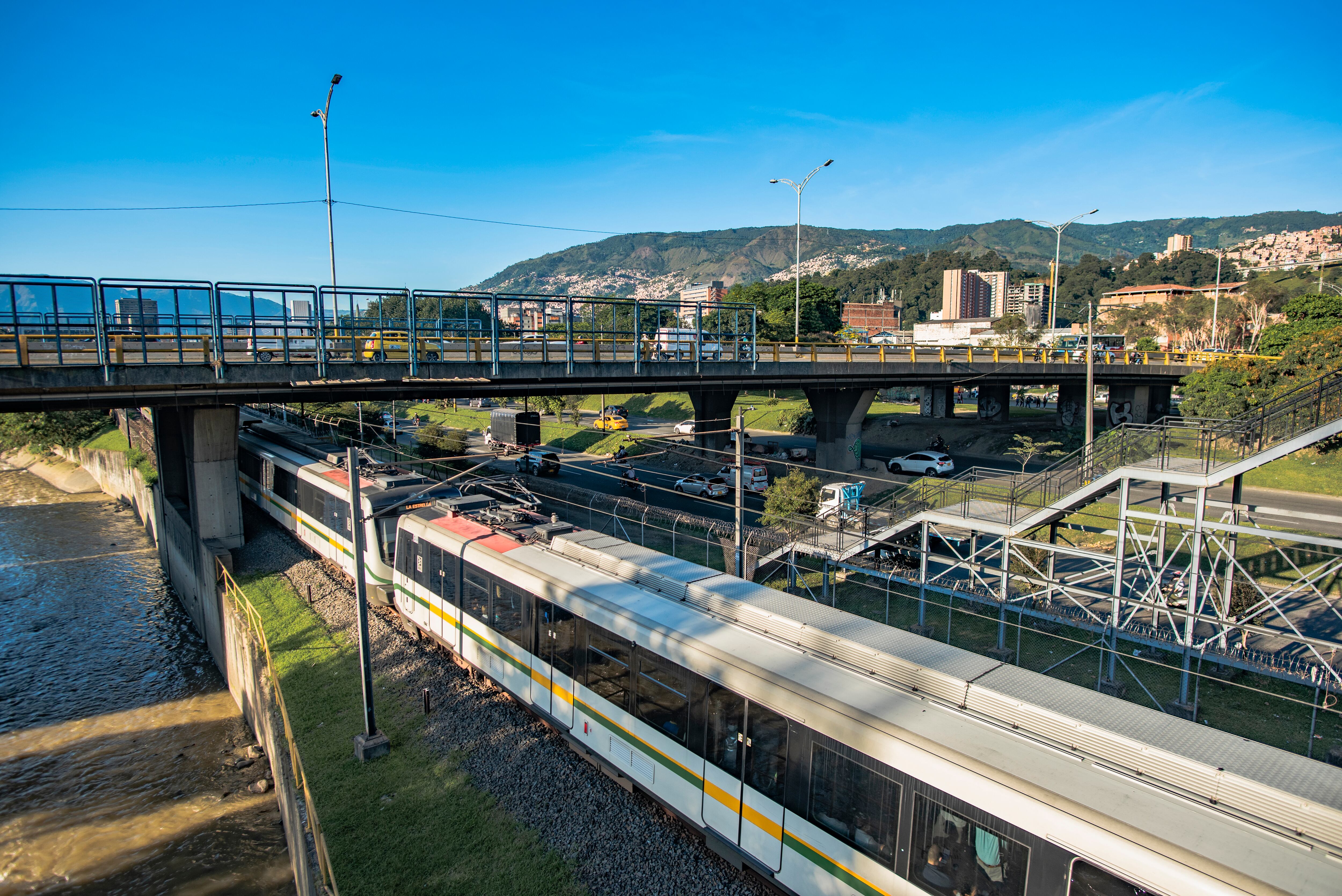 METRO - MEDELLÍN