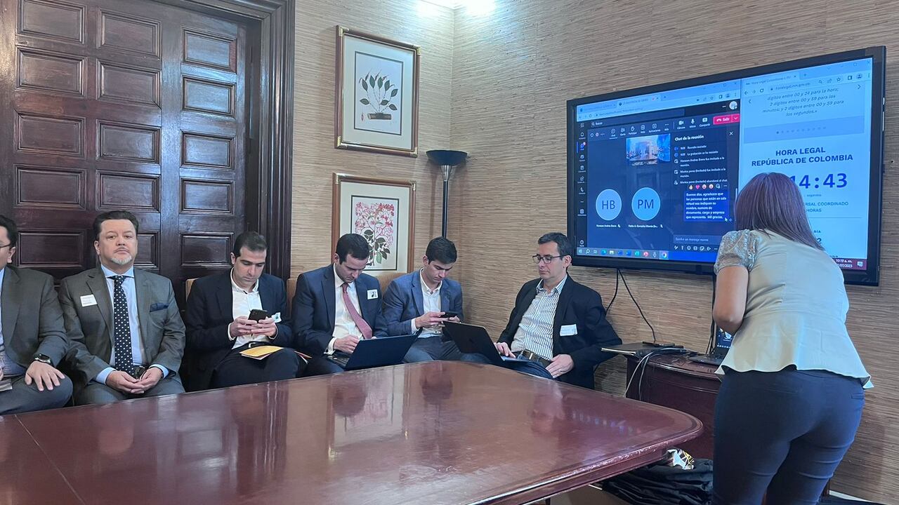 Cancillería cerró millonaria licitación con Thomas Greg and Sons como único oferente.