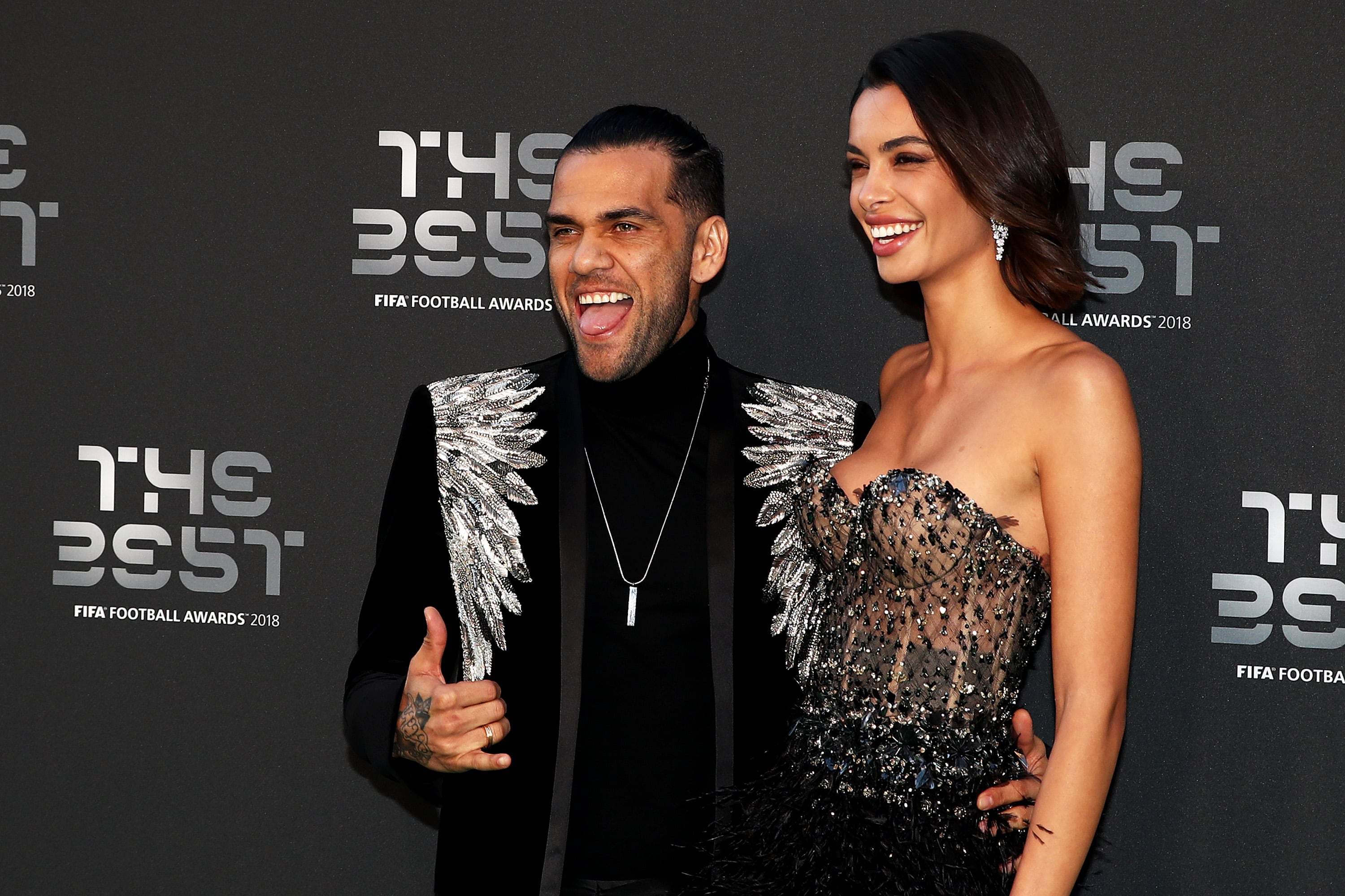 Dani Alves y Joana Sanz en los Best FIFA Awards.