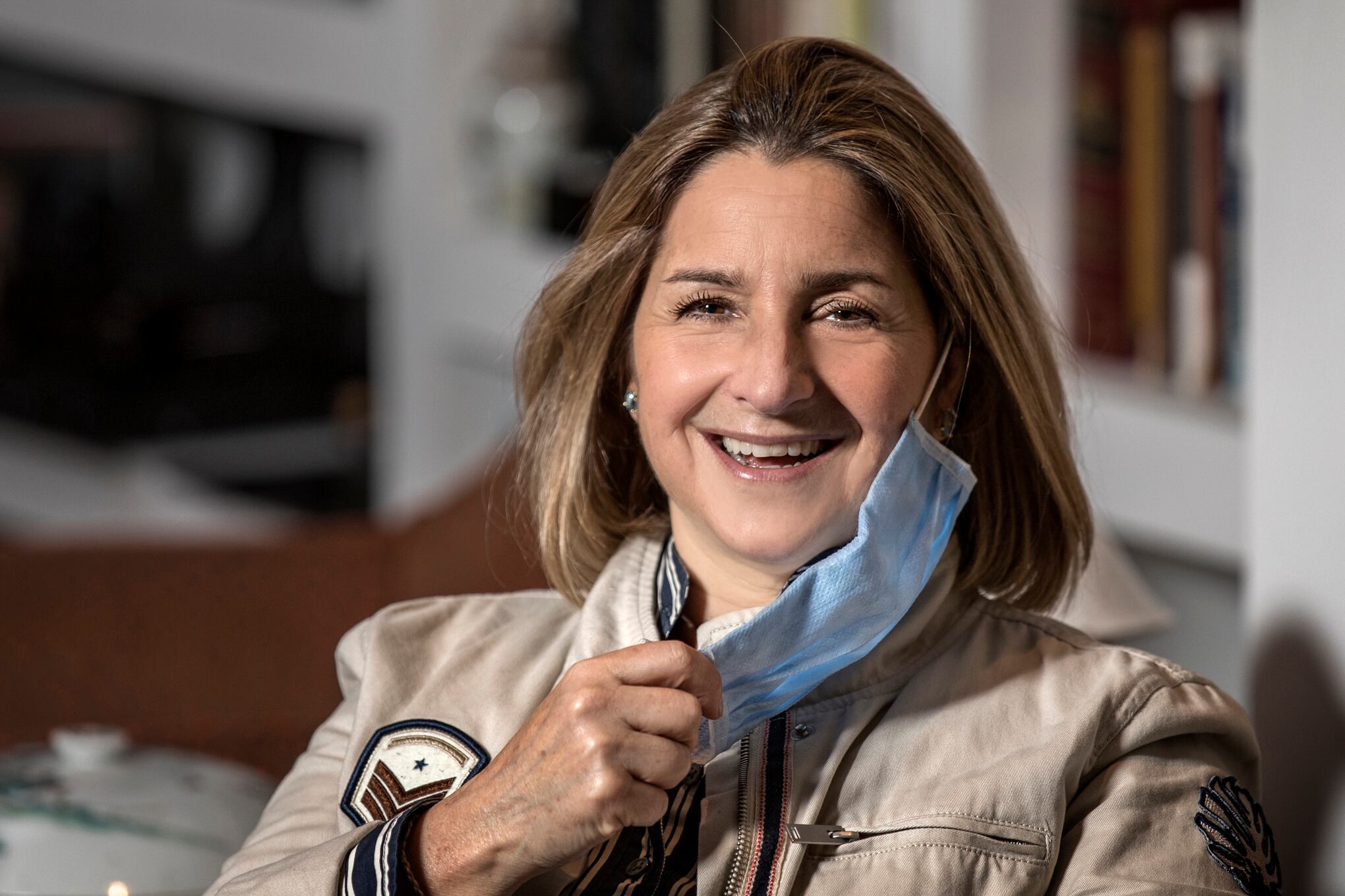 MARIA VICTORIA LLORENTE