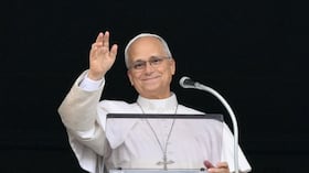 El papa León XIV reaparece ante miles de fieles con un mensaje de gratitud y confirma su agenda internacional.