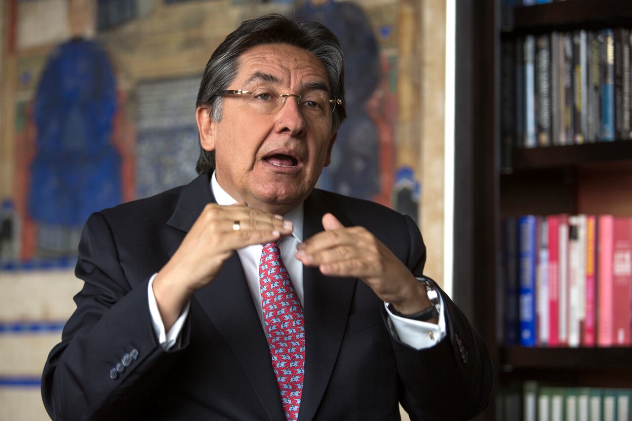 NESTOR HUMBERTO MARTINEZ