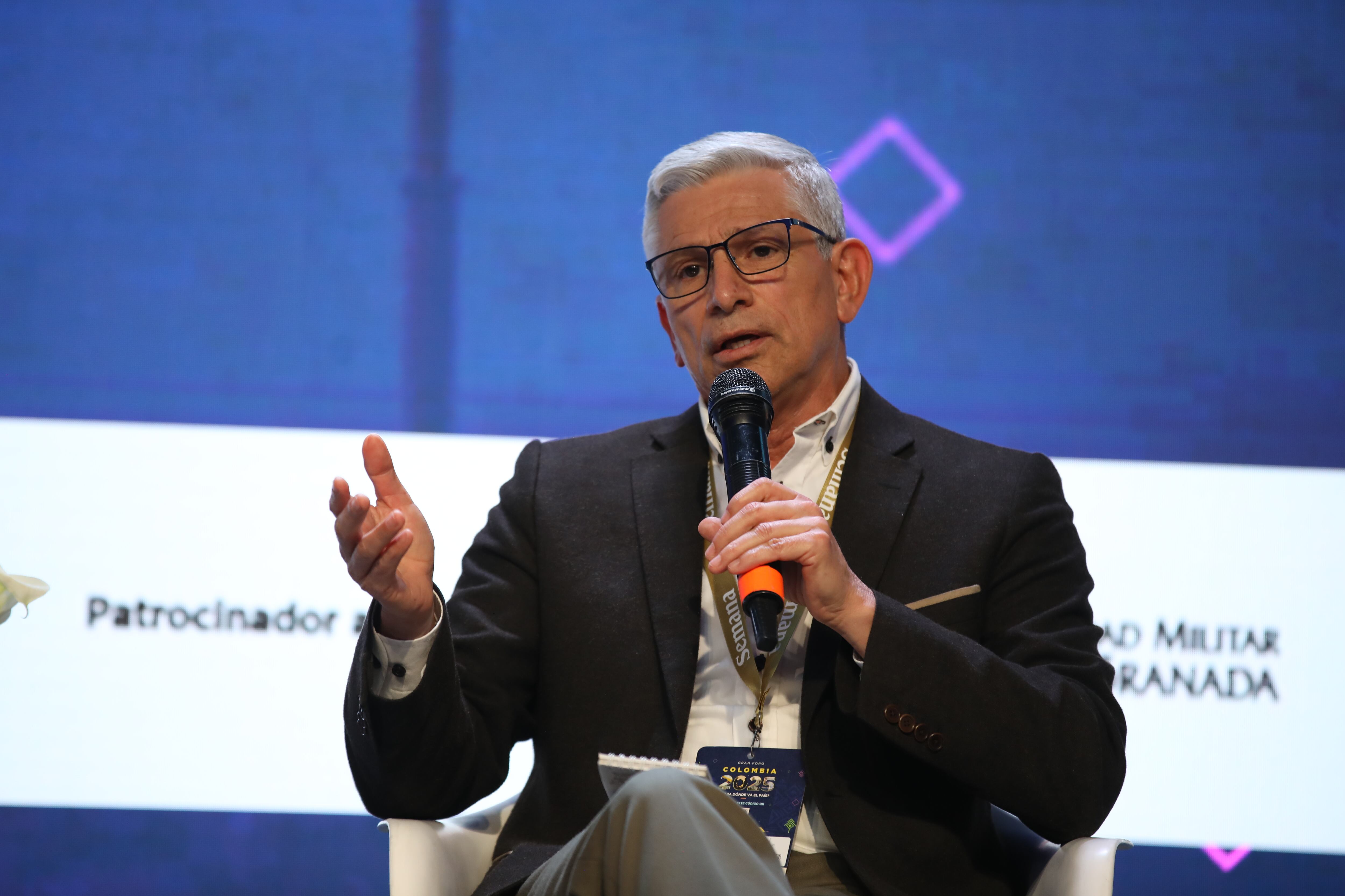 General (r) Guillermo León, presidente de Acore.