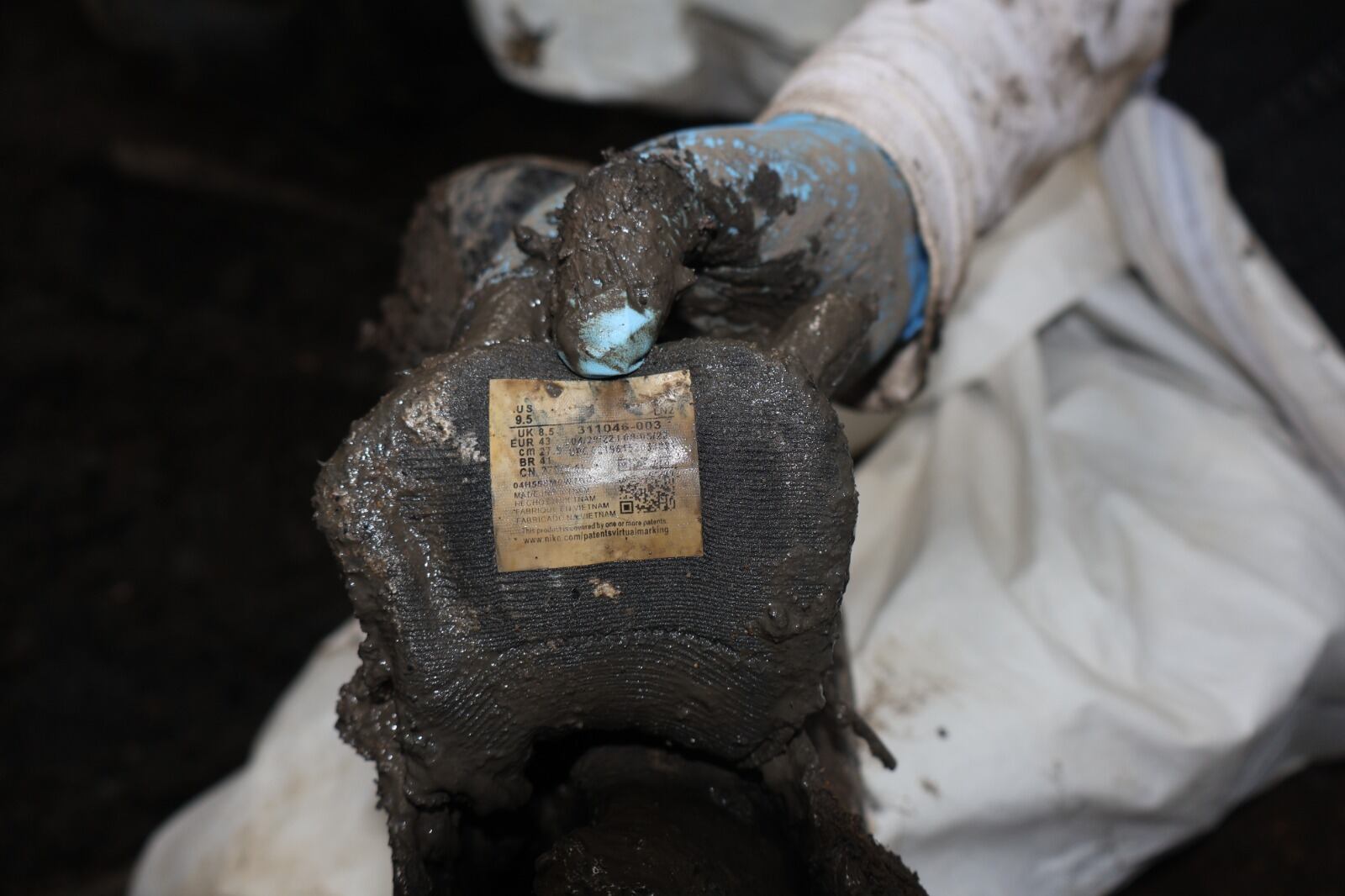 Elementos encontrados en la zona.