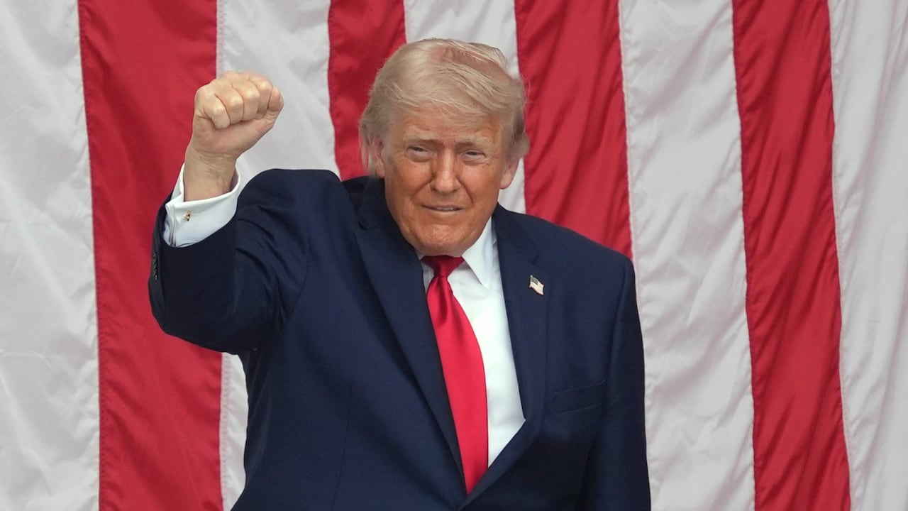 El presidente Donald Trump en la conmemoración del Día Nacional de los Caídos en Guerras.