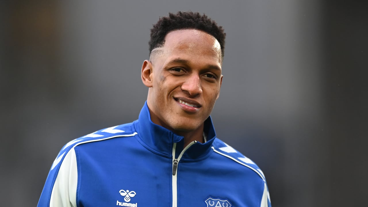 Mina ya se encuentra de regreso en su club tras ser descartado en la Selección Colombia por acumulación de amarillas