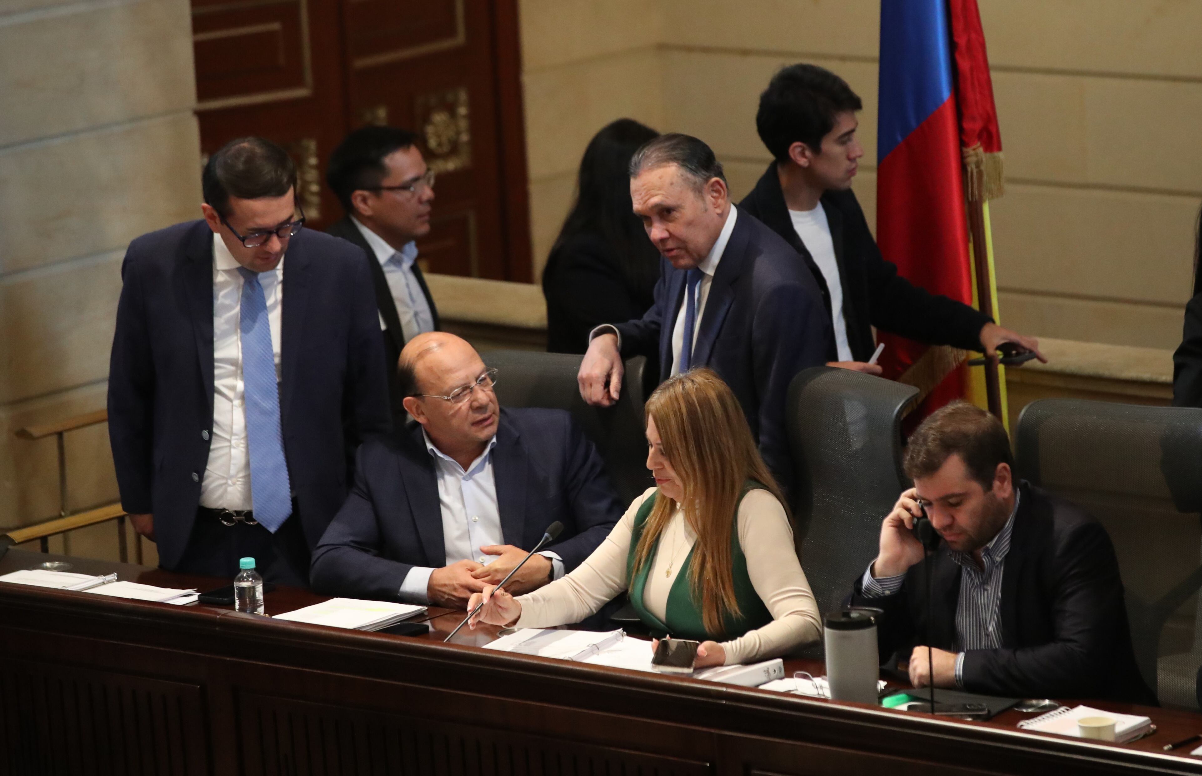 Debate sobre el Presupuesto General de la Nació para 2026  comisiones económicas conjuntas terceras y cuartas de Senado y Cámara