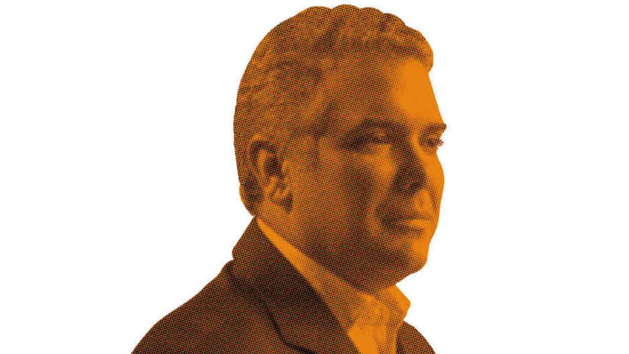 "Un refrán dice: “No se ha de estrujar tanto la naranja, que amargue el zumo”. Una excelente enseñanza popular para no perder de vista": Germán Rey.