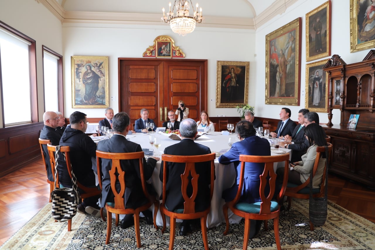 Esta es la reunión de la Iglesia Católica con todas las ramas del poder público en Colombia.