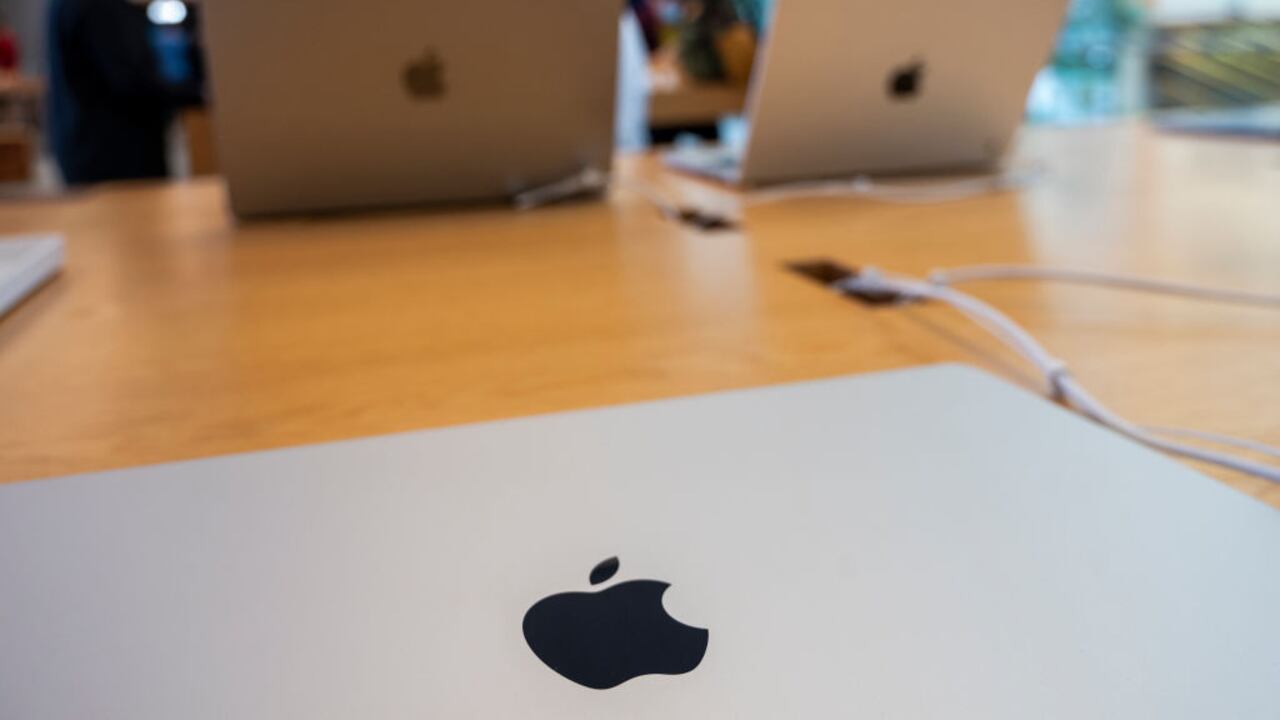 La próxima semana, Apple presentará sus nuevos dispositivos a través de una serie de anuncios online, en lugar de su tradicional evento en vivo, marcando un cambio en su estrategia de marketing.