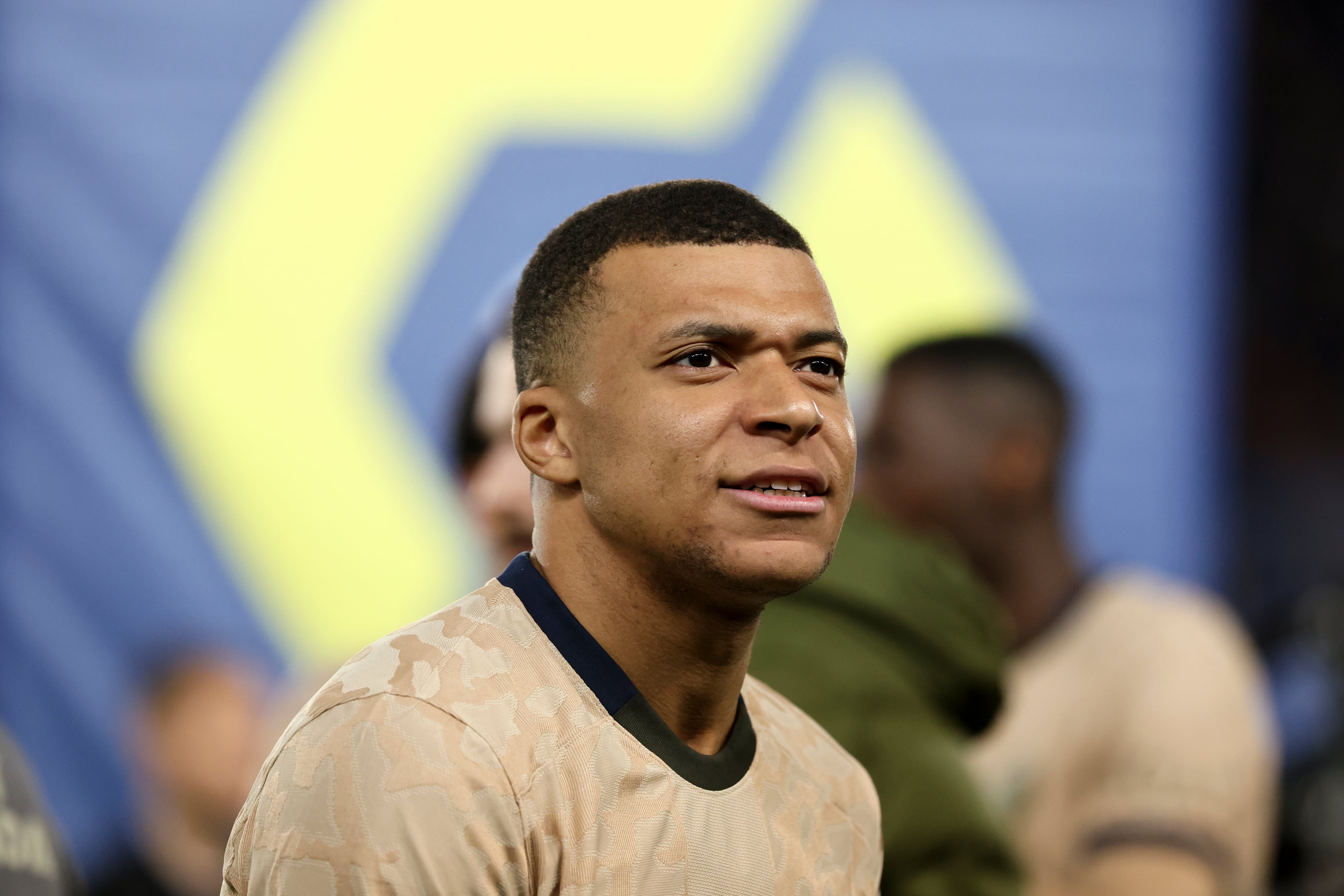 STRASBOURG, FRANCE - FEBRUARY 2: Kylian Mbappe #7 of Paris Saint-Germain looks on before the Ligue 1 Uber Eats match between RC Strasbourg and Paris Saint-Germain at Stade de la Meinau on February 2, 2024 in Strasbourg, France. (Photo by Catherine Steenkeste/Getty Images)