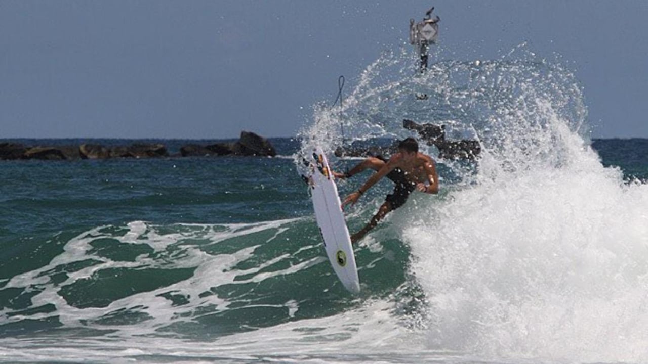 ¿Qué llevar para surfear?