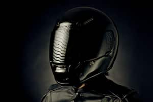 Los cascos ayudan a proteger la cabeza de cualquier accidente.