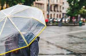 Durante el día se esperan precipitaciones sectorizadas en Bogotá, especialmente en zonas del norte y oriente, con cielo cubierto y ambiente frío persistente.