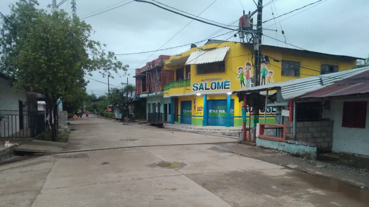 Comercio cerrado por el supuesto paro armado del Clan del Golfo en Antioquia.