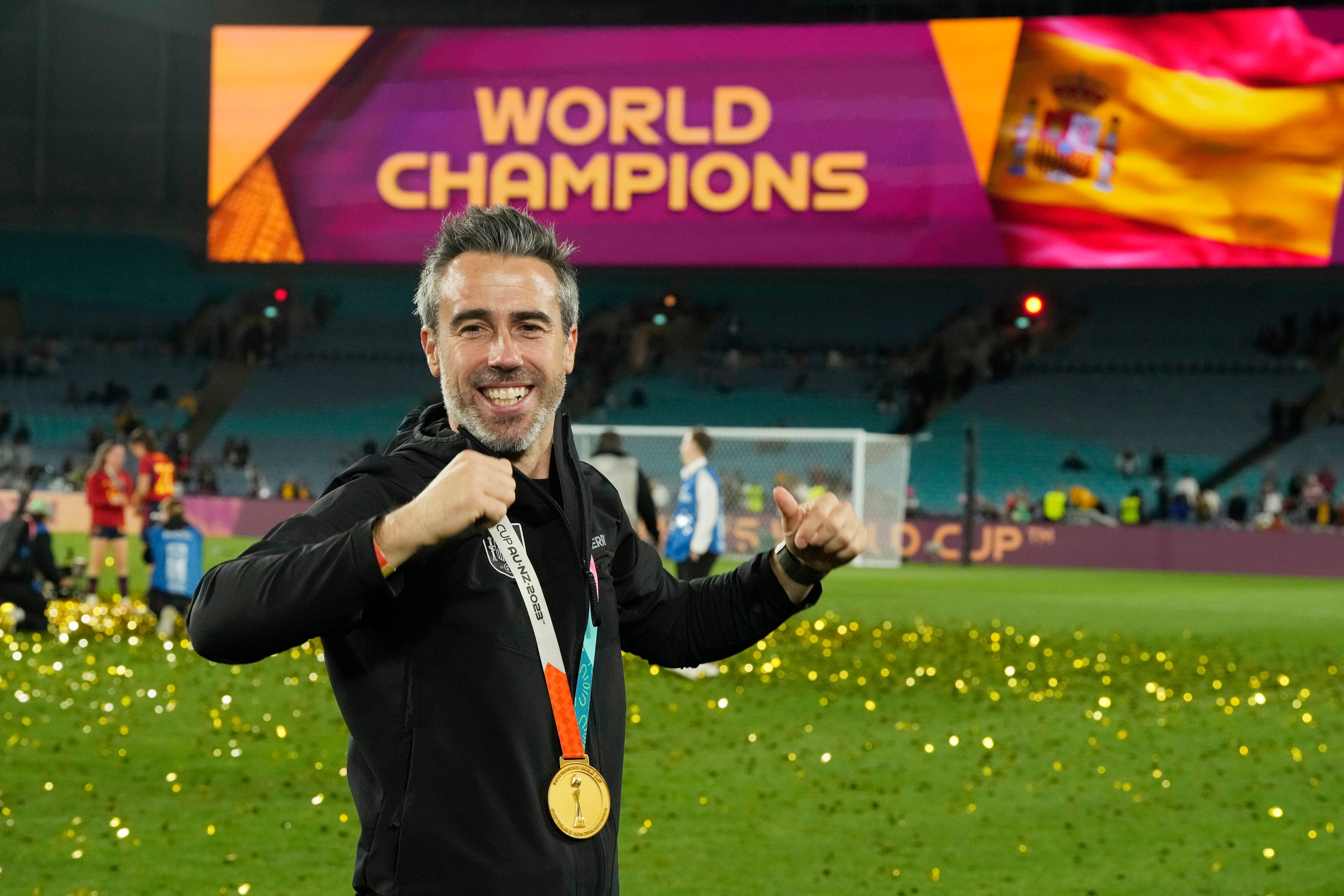 Jorge Vilda, entrenador de la Selección de España, celebrando la obtención de la Copa Mundial Femenina de 2023