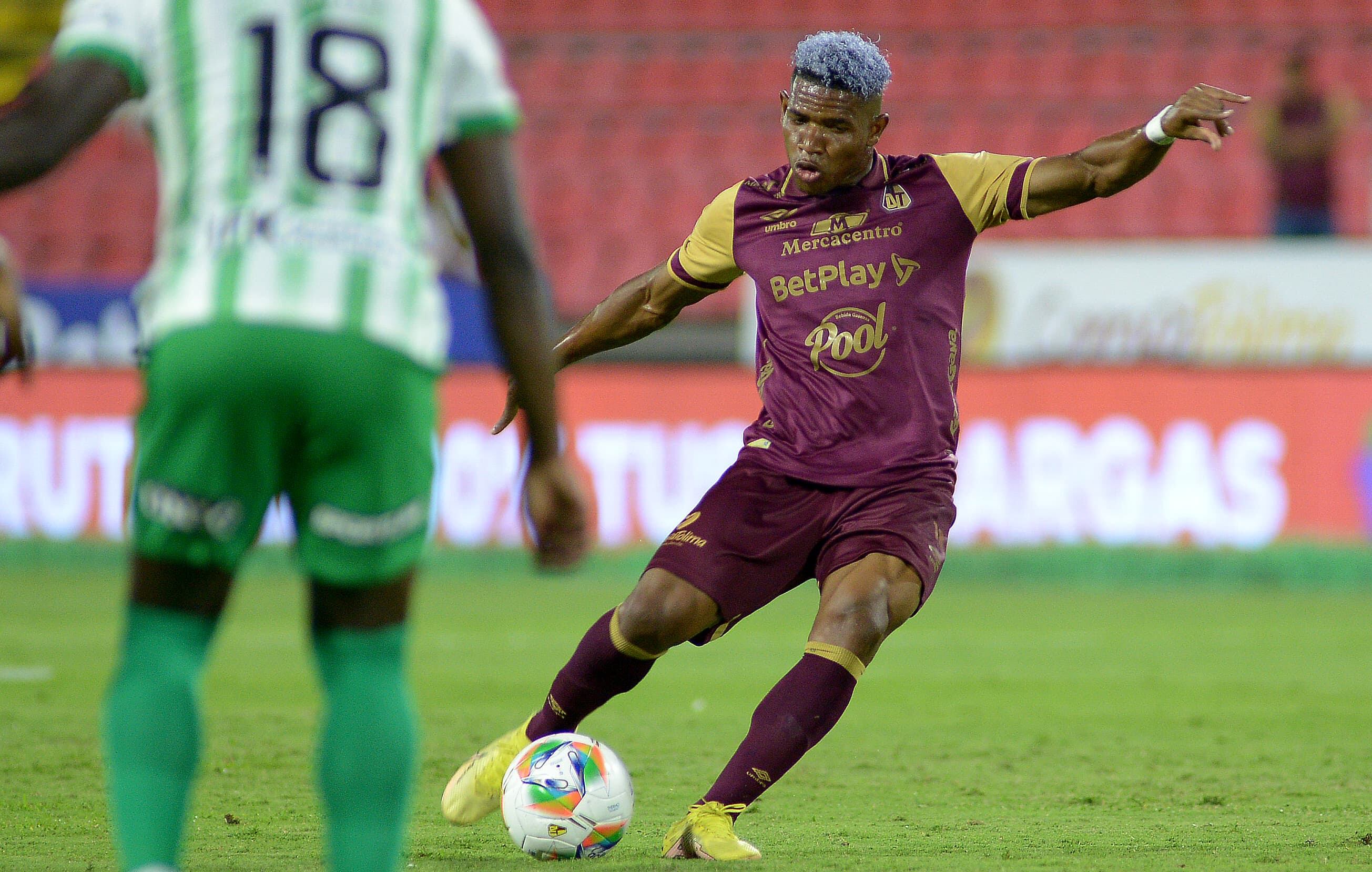 Tolima no aprovechó los dos hombres de más ante Nacional.