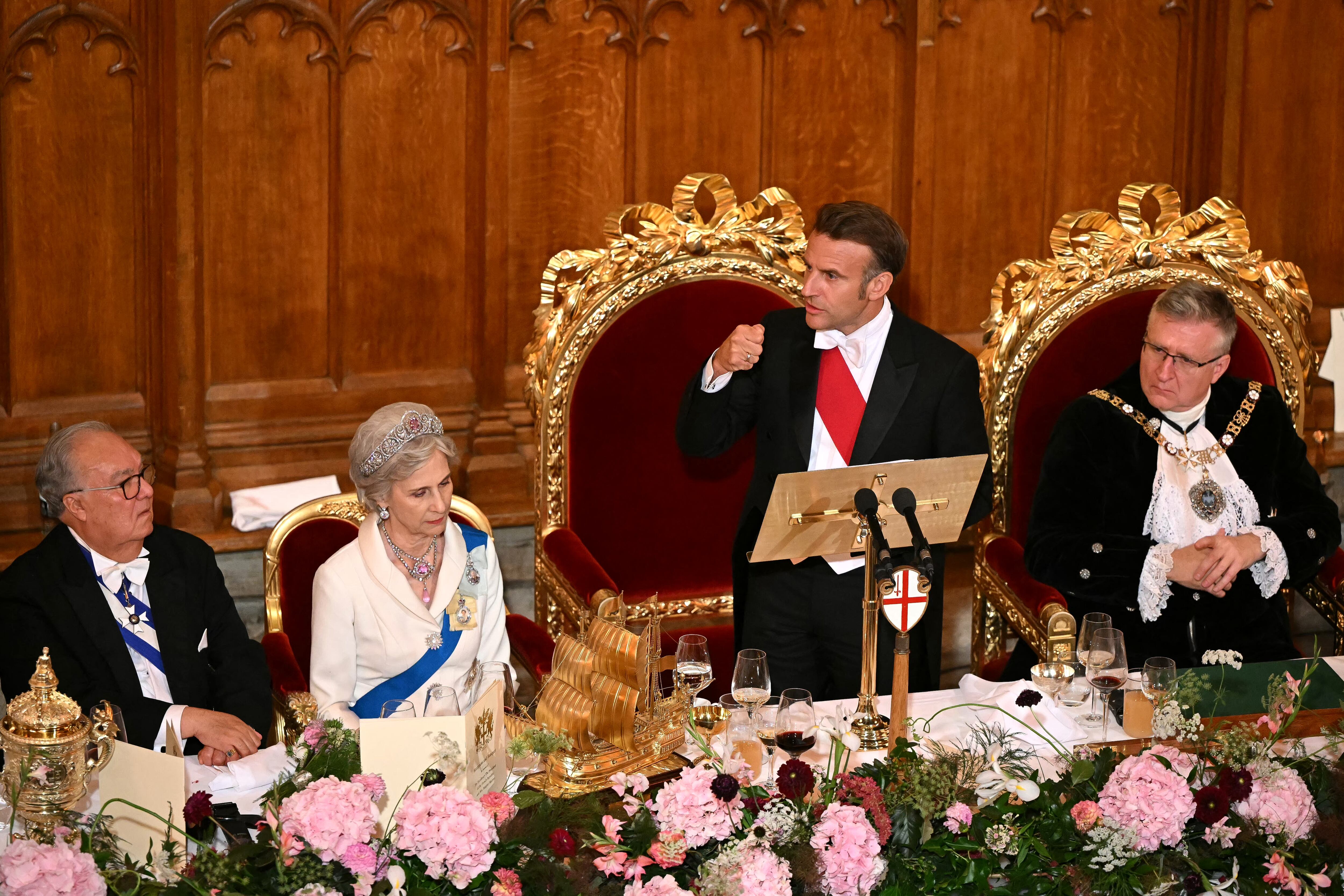 El presidente francés, Emmanuel Macron, pronuncia un discurso durante un banquete de Estado en el Guildhall de Londres, el 9 de julio de 2025, en el segundo día de su visita de Estado de tres días al Reino Unido.