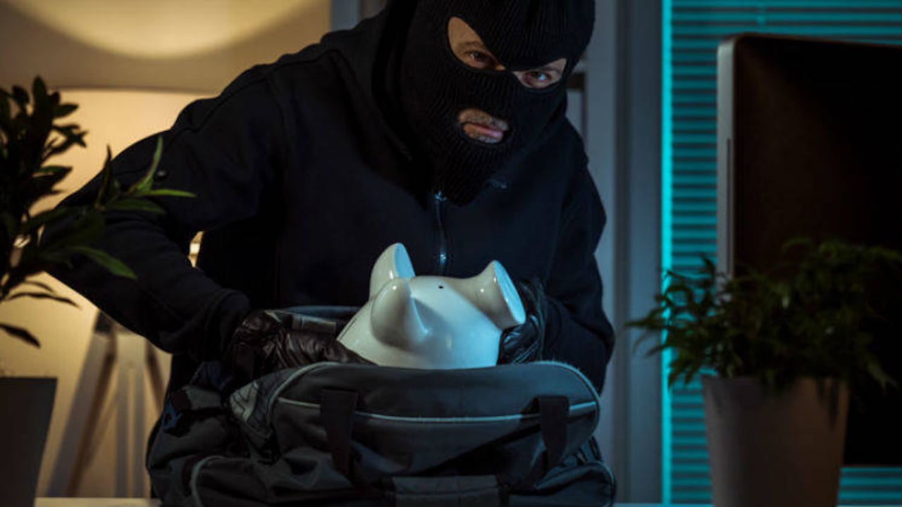 Los 4 estafadores más famosos de la historia