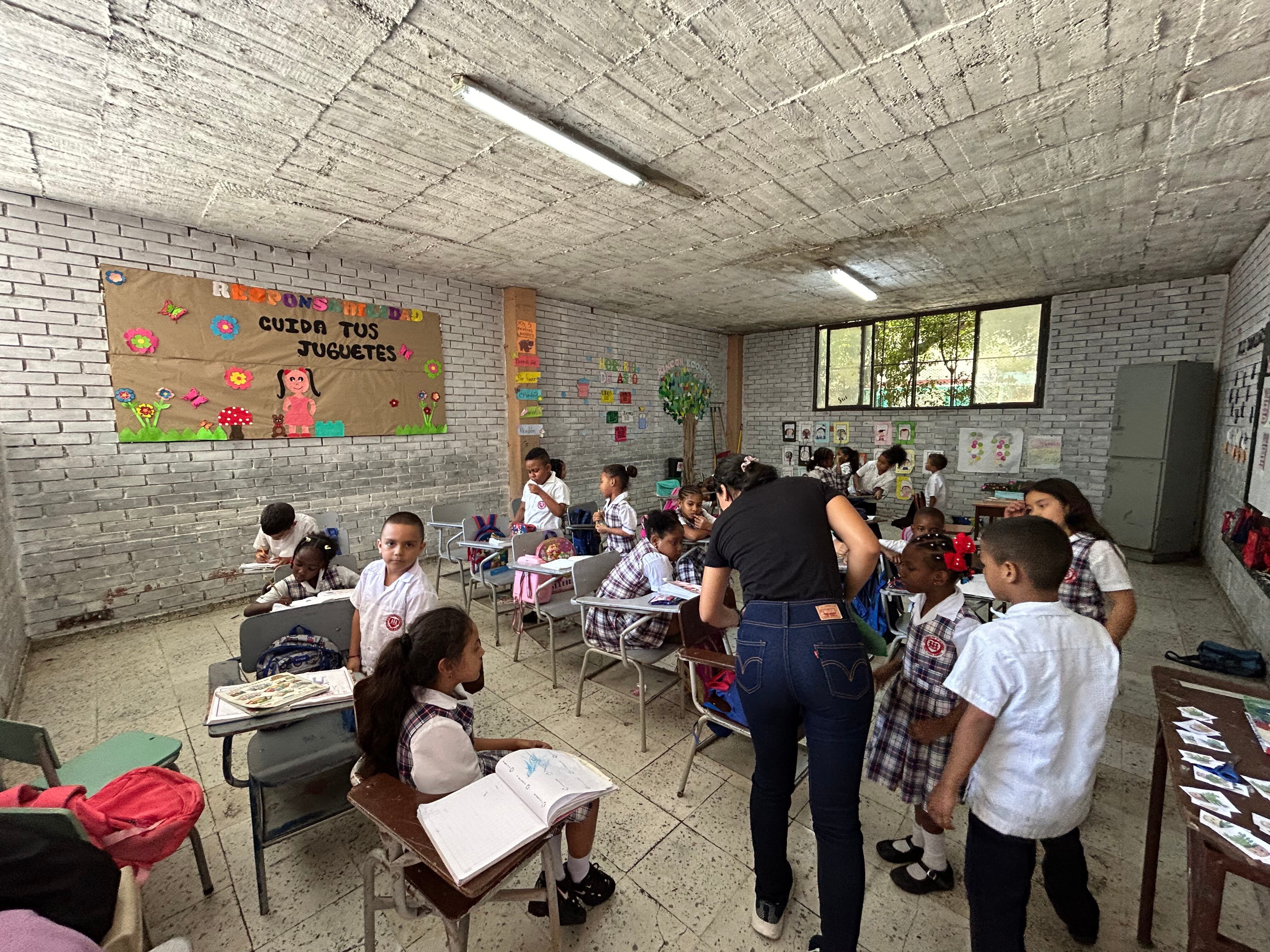 Colegio Fe y Alegría Fray Luis Amigó - Cali