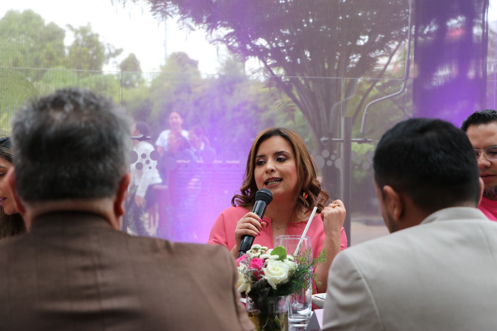 "Queremos empezar a medir el índice de concientización alrededor de la
detección temprana del cáncer de mama", dijo la director de la Fundación Instituto Natura Colombia, Olga Lucía Sánchez.