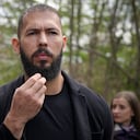 Andrew Tate, influences detenido en Rumania por acusaciones de delitos sexuales.