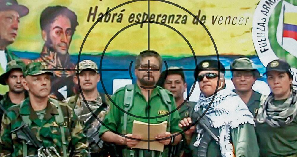 Desde Venezuela, Iván Márquez y Santrich, entre otros disidentes de las Farc, han aparecido en videos, enviando mensajes desafiantes al Estado. El cerco militar en contra de ellos crece con el paso de los días.