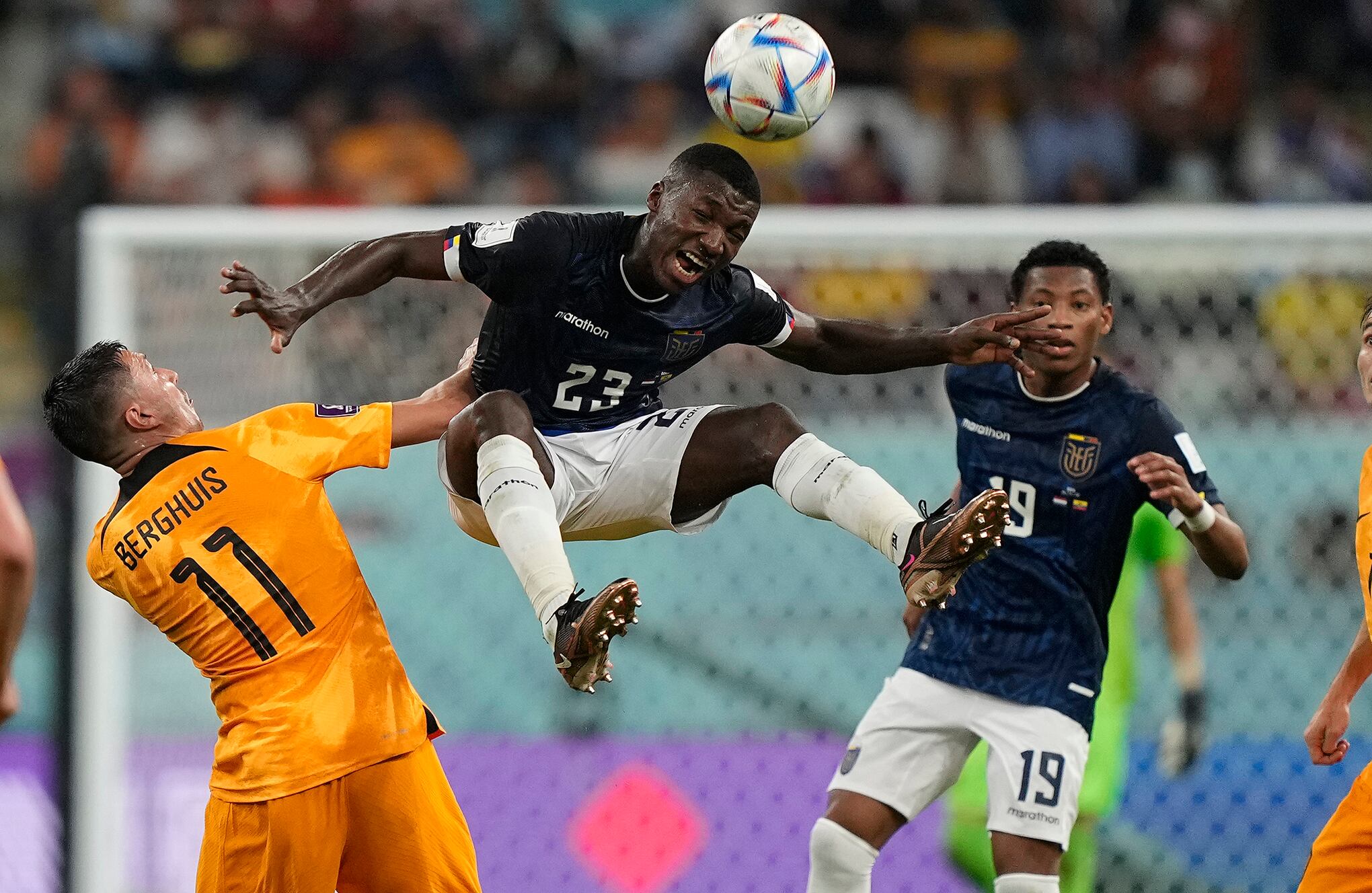 En imágenes: las jugadas del viernes en Qatar 2022