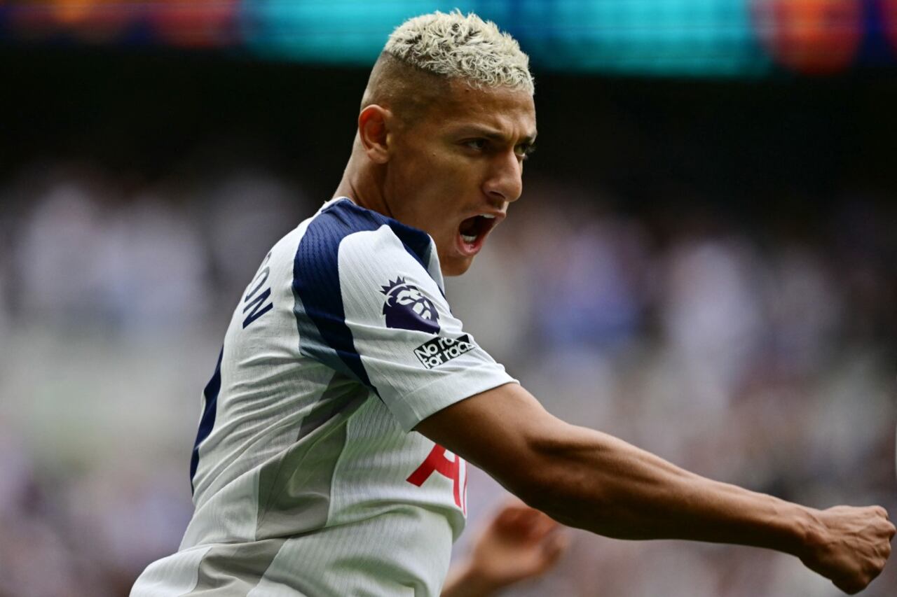 Richarlison brilló con doblete de golazos en la victoria del Tottenham frente al Burnley por la primera jornada de la Premier League