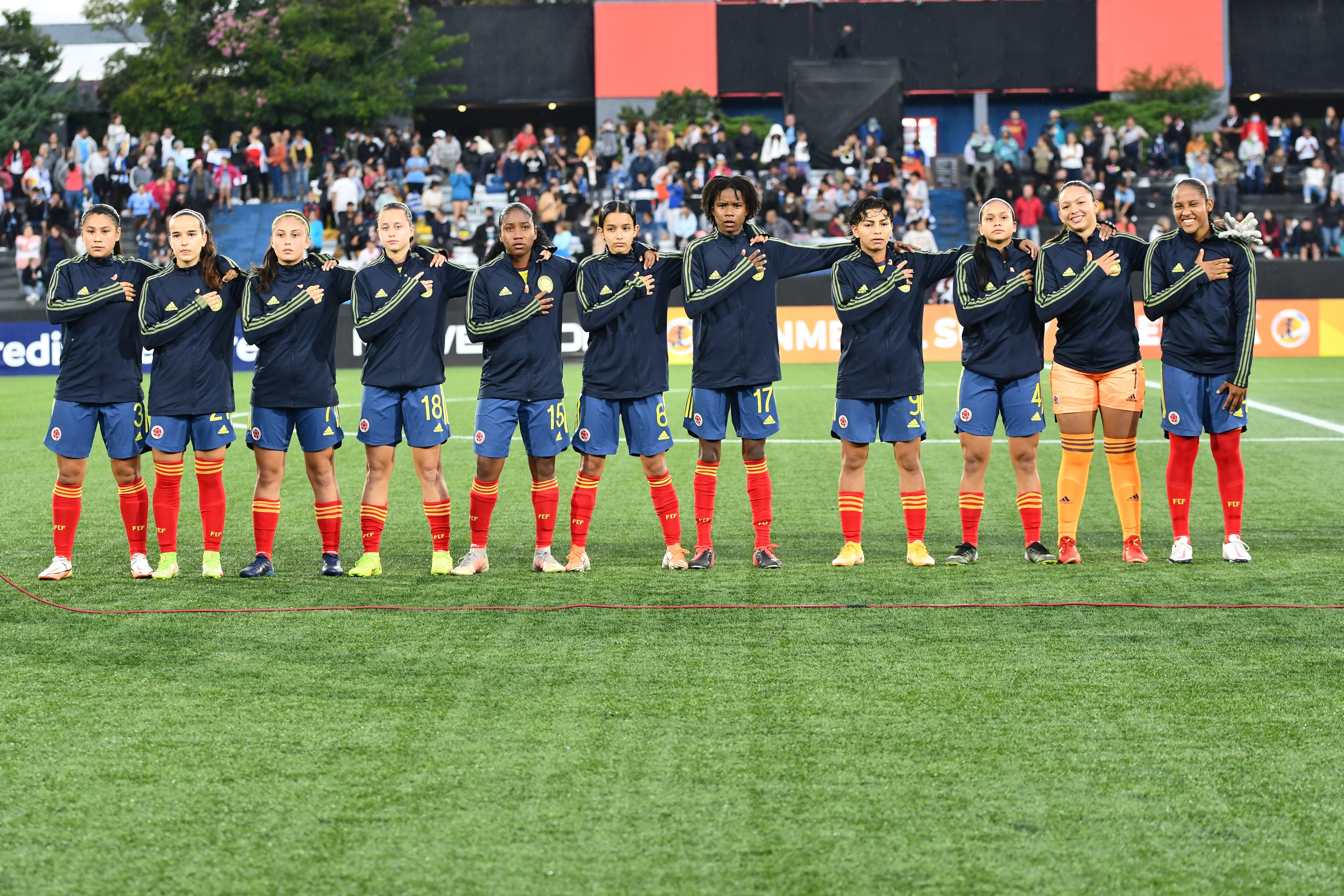 Doce puntos de 12 posibles, 15 goles anotados, solo uno recibido, invictas, líderes y eliminando a las locales en la última fecha cerró la fase de grupo la Selección Colombia sub-17.