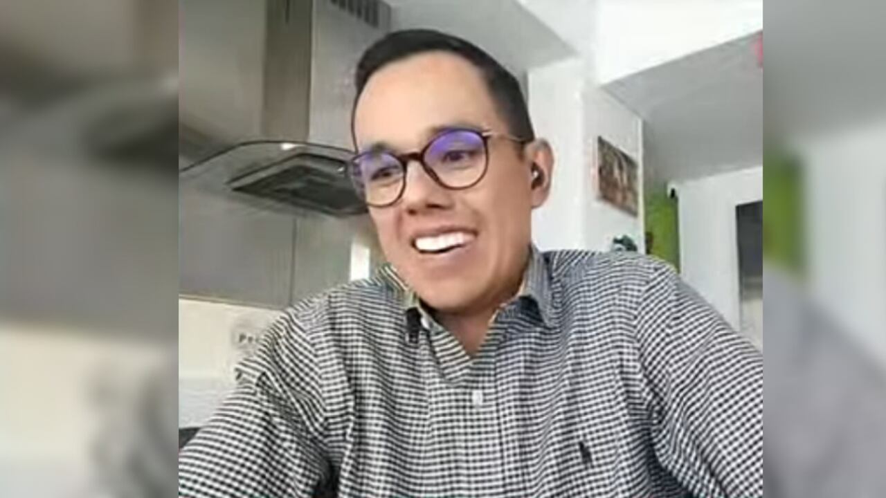 El periodista Diego Guauque durante la entrevista con 'Vicky en SEMANA' contó lo duro que fue para él su diagnóstico