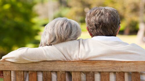 Durante varias décadas se desarrolló y consolidó en varios países del mundo un sistema en el cual una parte del salario del trabajador se abonaba a un conjunto de cuentas (posteriormente llamado fondo) para ser capitalizado, fuera por incapacidad del trabajador, o por el cumplimiento de ciertos requisitos de ley. 