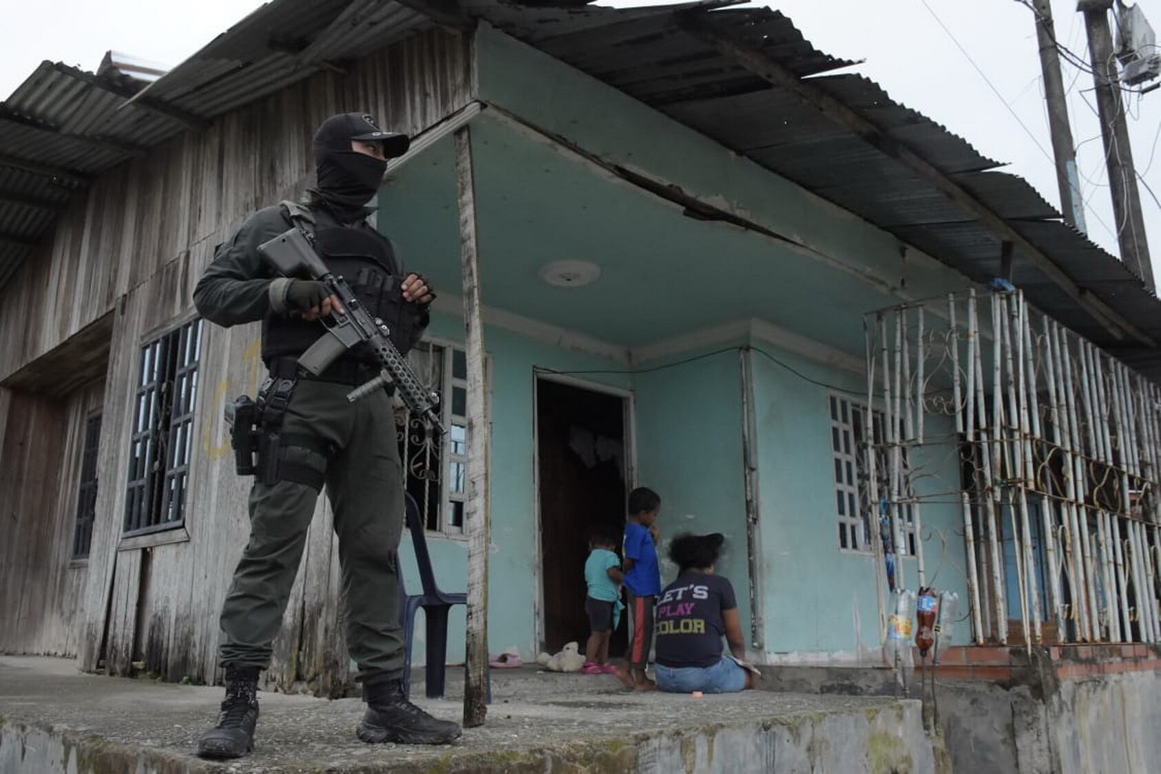 Operativos de Control Grupo GOES en la Comuna 12 de Buenaventura.