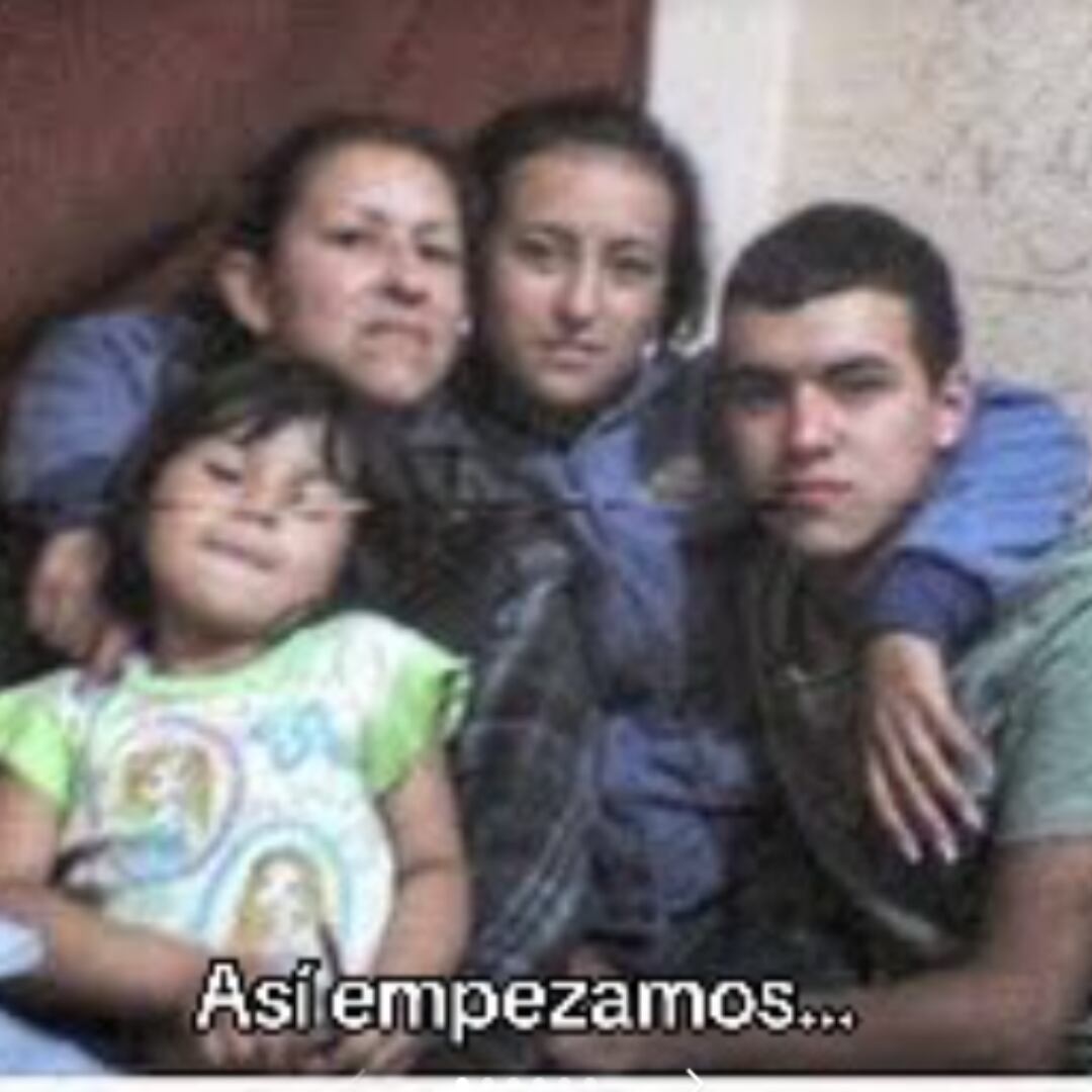 Yeison Jiménez reveló fotografías con su familia cuando era menor.