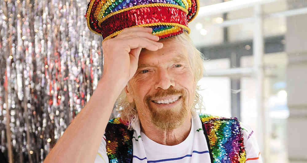 All fundador de Virgin Atlantic le gusta llamar la atención con atuendos poco convencionales. 