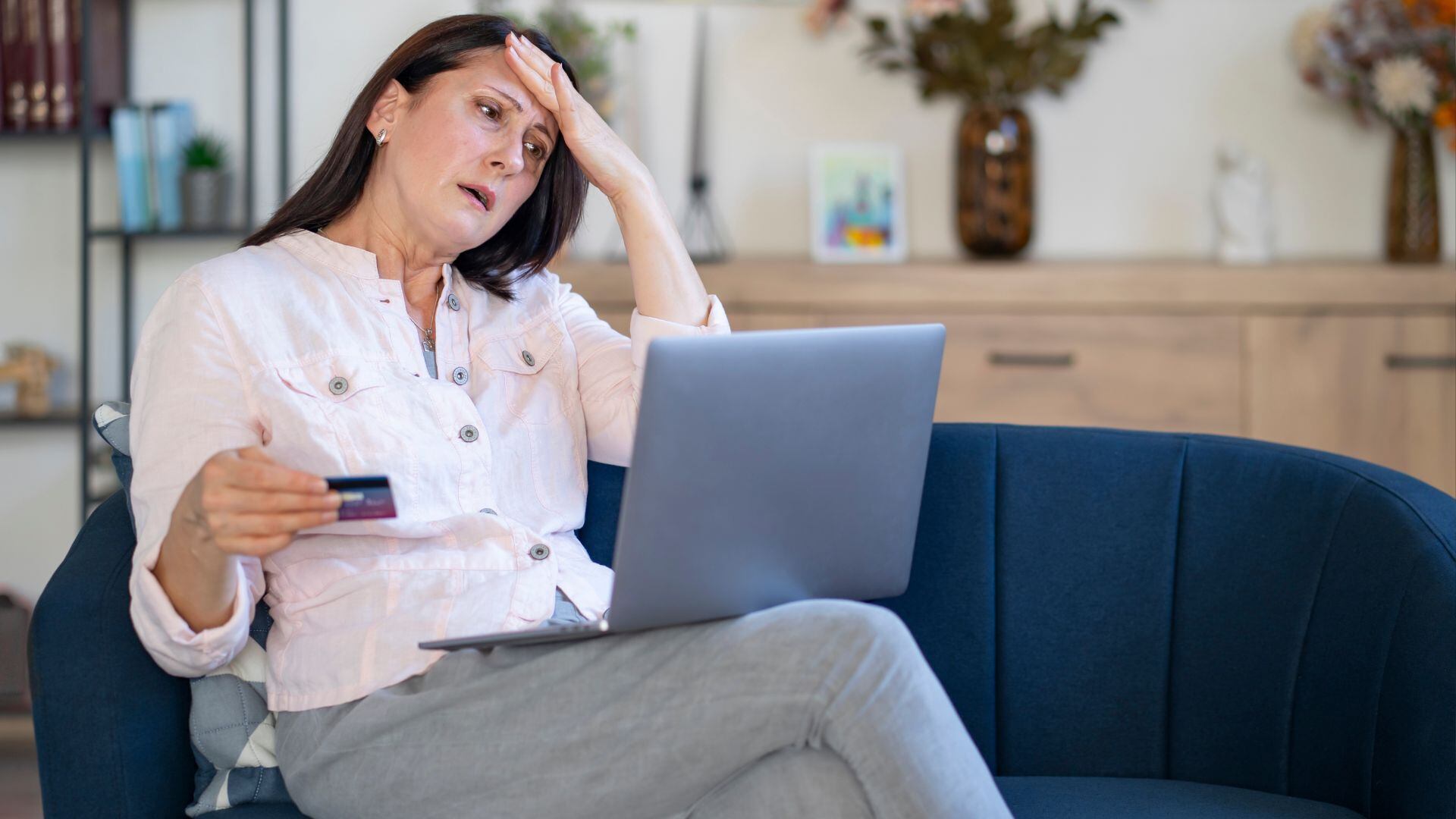 Las estafas en línea pueden desocupar las cuentas bancarias en segundos.