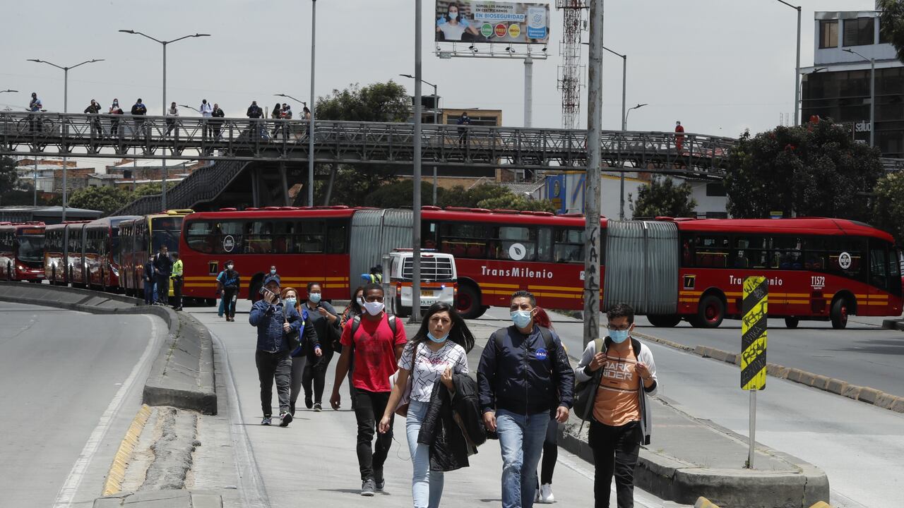 Bloqueos protestas comerciantes cuarentena estricta autopista sur 53
