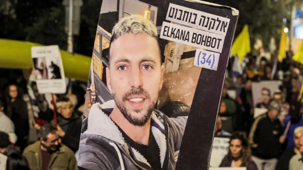 Canciller de Colombia exige la liberación de Elkana Bohbot tras video de prueba de supervivencia.