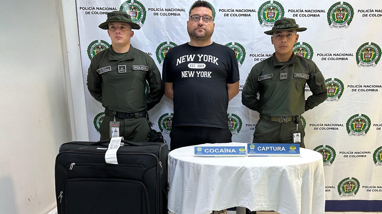 Español capturado con droga.